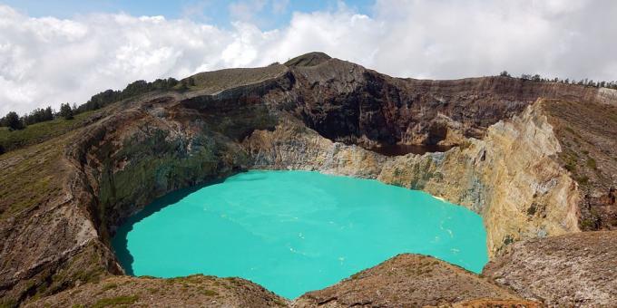 território asiático conscientemente atrai turistas lagos Kelimutu vulcão, Indonésia