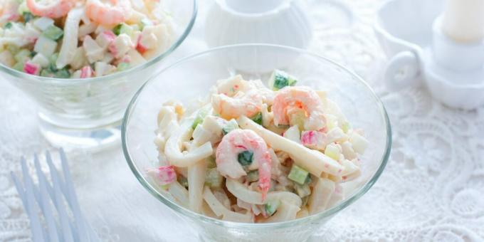 Salada rápida com coquetel do mar