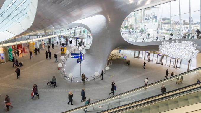 arquitectura europeia: Estação de Arnhem, na Holanda