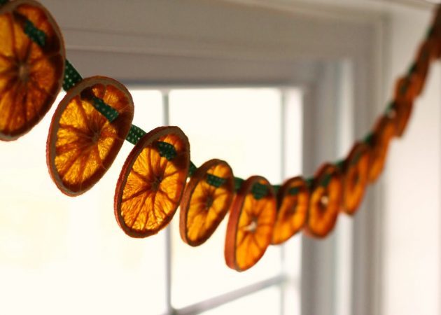 Natal decoração da árvore: laranjas secadas