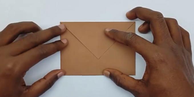 como fazer um envelope dobrar o canto esquerdo