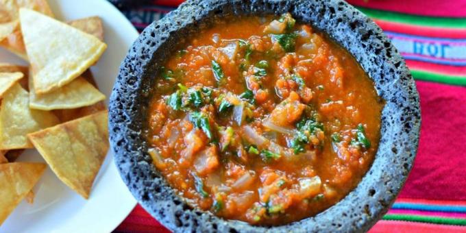 salsa clássico com tomates cozidos