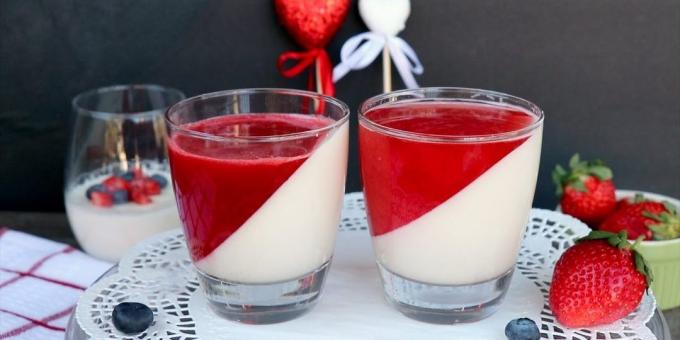 Como cozinhar uma panna cotta com iogurte e geléia da morango