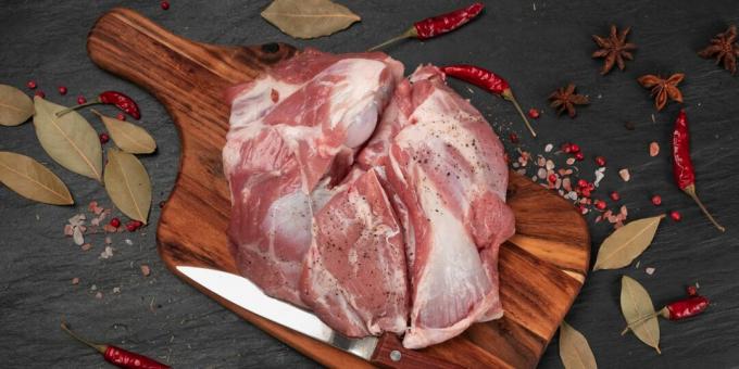 Quanto cozinhar cordeiro: carne fresca