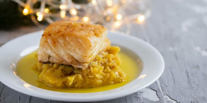 Bacalhau assado com puré de batata doce