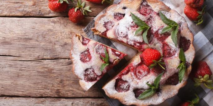 Torta de morango sem ovos com farinha de trigo integral