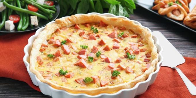 Quiche com salsichas