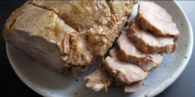 Receita de carne de porco em multivarka com molho de soja e açafrão