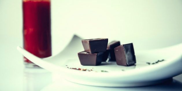 O chocolate escuro: um acidente vascular cerebral