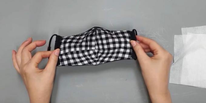Como costurar uma máscara médica sem vincos com orifício para filtro e inserção flexível