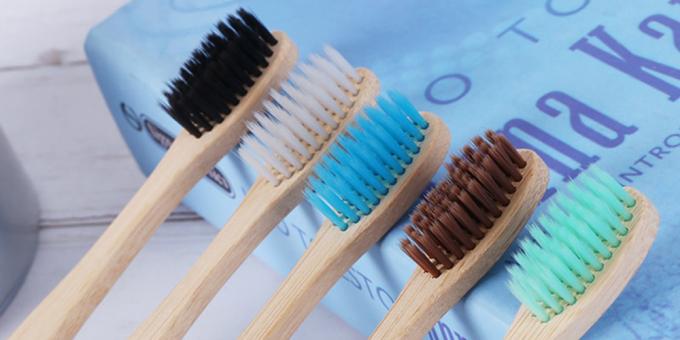 Nossos hábitos e ecologia: existem escovas de dentes de madeira e mesmo com cerdas naturais