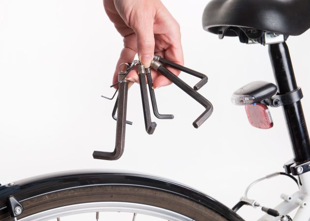 Como ajustar o assento para a bicicleta