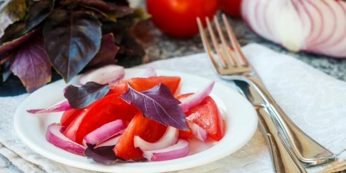 Salada com manjericão e tomate