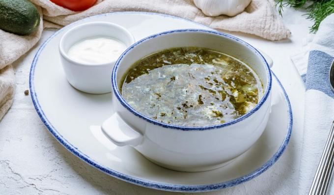 Sopa de Sorrel com Guisado