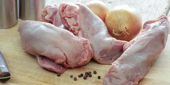 Como e quanto cozinhar a língua de porco: língua de porco fresca