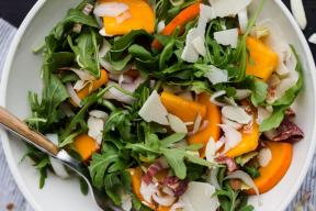 Receita: Inverno saudável saladas c caqui