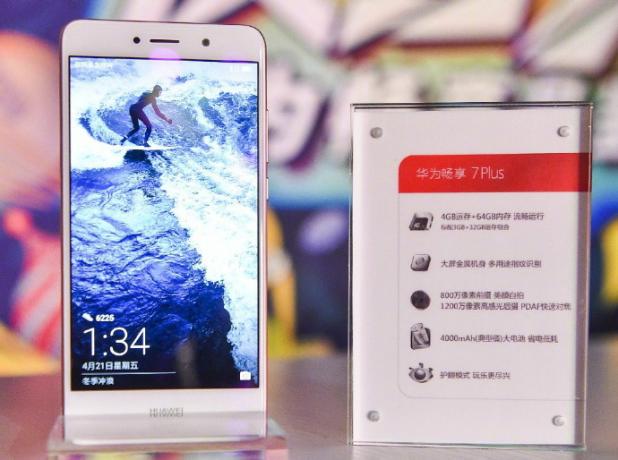 Huawei Desfrute de 7 Plus: a aparência de um smartphone