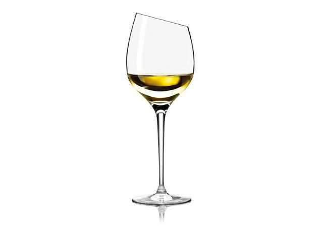Um copo de vinho branco Sauvignon Blanc