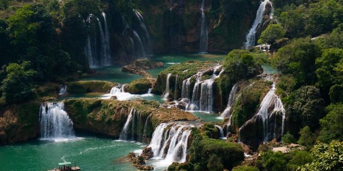 território asiático conscientemente atrai turistas: ban quedas Gioc-detian cachoeira, Vietnã, China