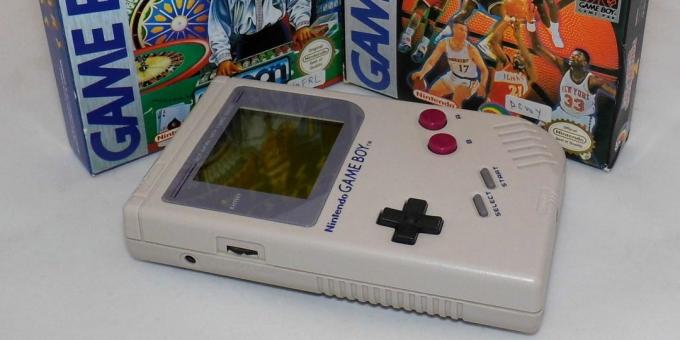 câmera Polaroid. Nintendo Game Boy