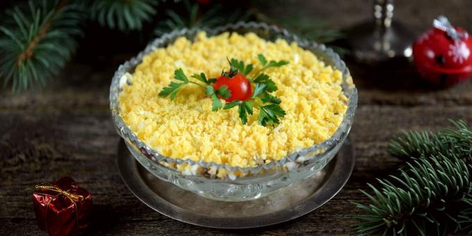 Salada de mimosa com fígado de bacalhau e alho francês