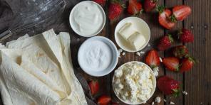 Como cozinhar um chimichanga - pães doces com morango e creme de queijo