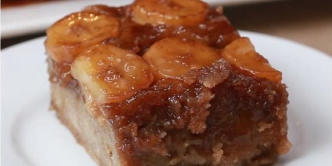 bolos de banana: bolo invertido com bananas caramelizadas