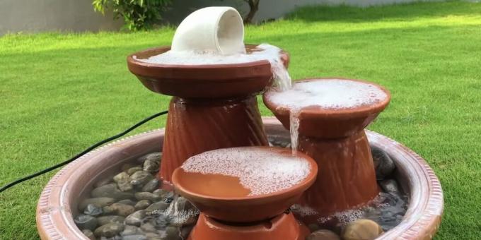 Fonte de cascata faça você mesmo com vasos de argila
