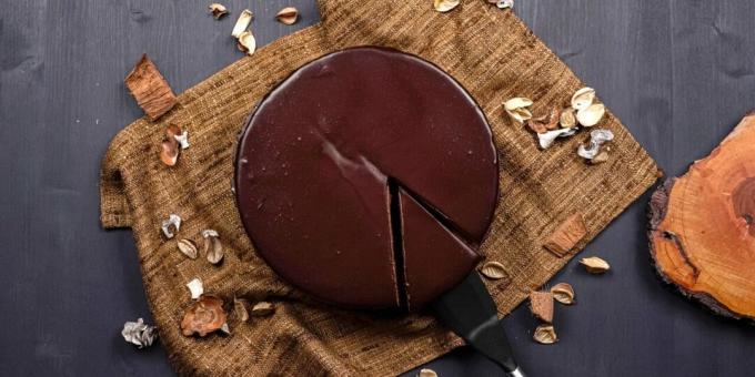 Cheesecake de chocolate sem fermento. A partir de apenas quatro ingredientes