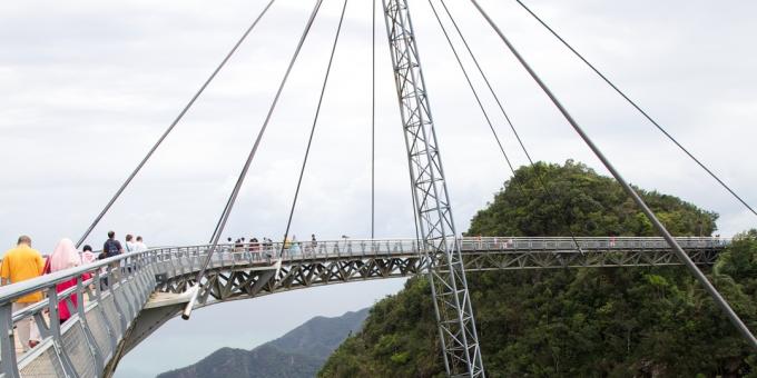 As pontes mais assustadoras: a ponte do céu na ilha de Langkawi