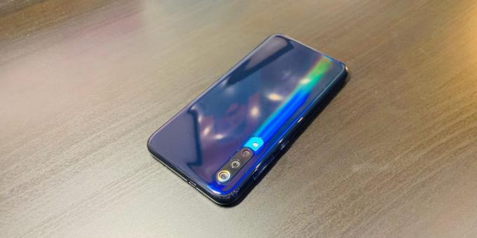 Xiaomi Mi 9 SE: Em um caso