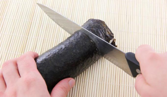 Como preparar sushi: Futomaki