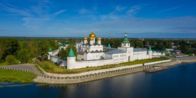 Pontos turísticos de Kostroma: Mosteiro da Santíssima Trindade Ipatiev