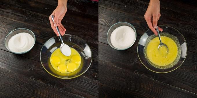 Passo a passo para a receita tiramisu: Adicionar as gemas de ovo e açúcar até que a mistura esfregar branco