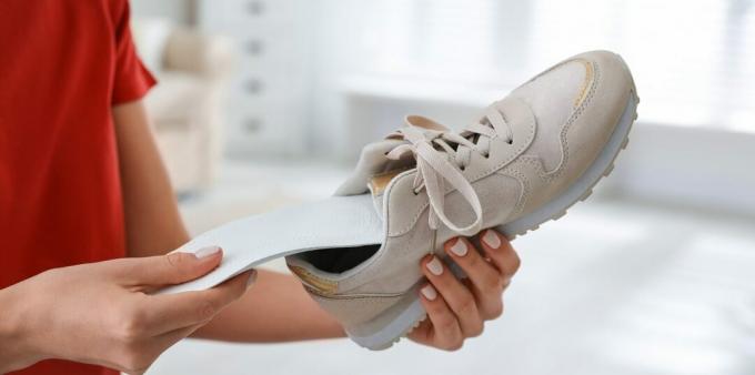 Cuidados com os sapatos: como secar seus sapatos adequadamente