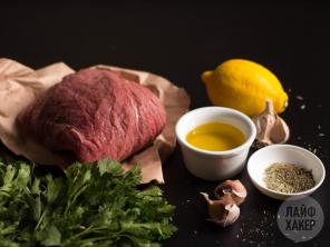 Uma maneira rápida de cozinhar a carne para o jantar