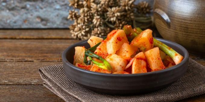 Kaktugi – daikon kimchi