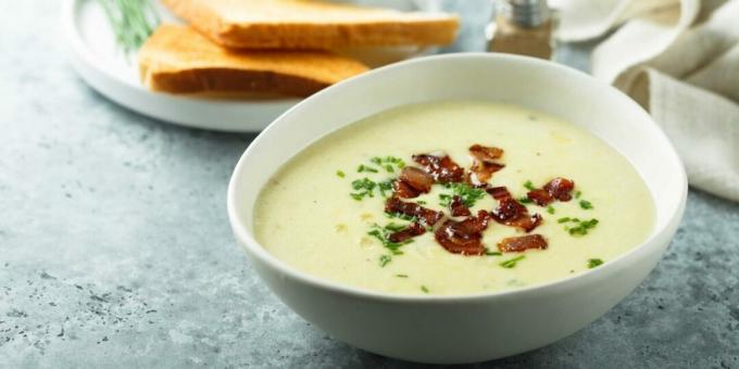 Sopa cremosa de batata assada com bacon