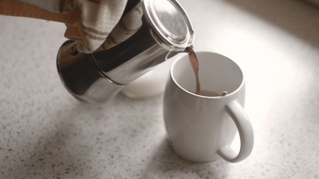 Como a cafeína afeta o sono