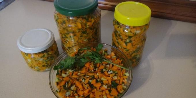 Como se preparar para as cenouras inverno: Salada picante de cenoura com verdes