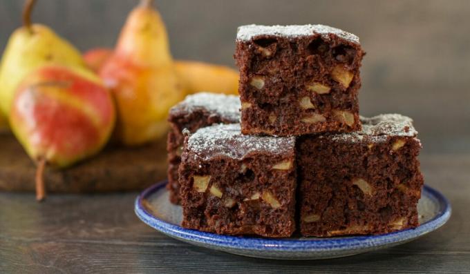 Torta de Chocolate com Peras