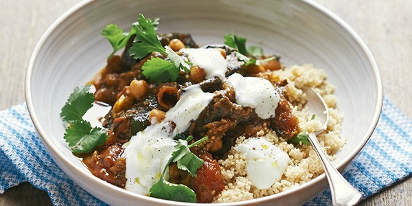 O que cozinhar para o jantar: tajine com legumes