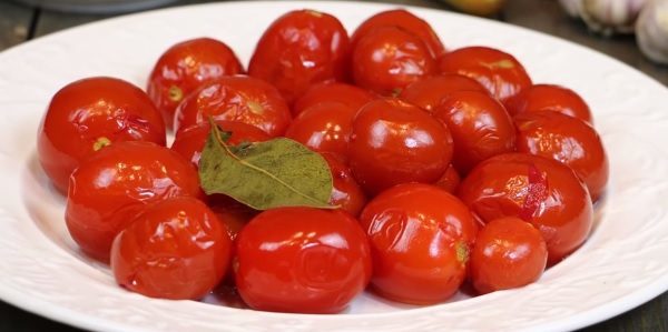Doces tomates em conserva - receitas