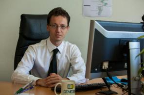 Jobs: Valery Nikitin, diretor-geral do serviço de casa eletrônico "YaKlass"