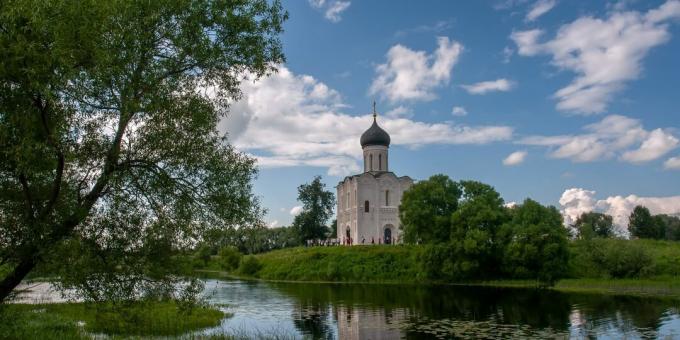 Pontos turísticos de Vladimir e arredores: vila de Bogolyubovo e a Igreja da Intercessão em Nerl