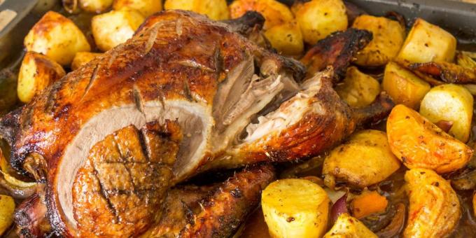 Pato no forno Como cozinhar um pato com batatas crocantes e molho receita por Jamie Oliver