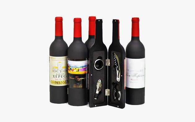 Presentes para o Ano Novo: um conjunto de apreciadores de vinho