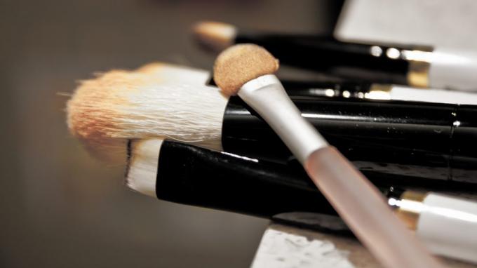 Como economizar em cosméticos: bloggers beleza ler