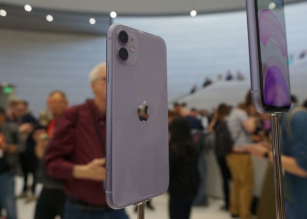 11 iPhone na coloração lilás