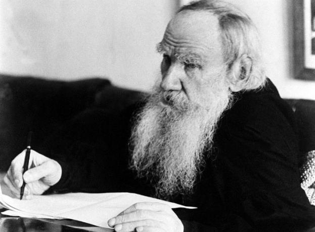 Leo Tolstoy, escritor russo e pensador